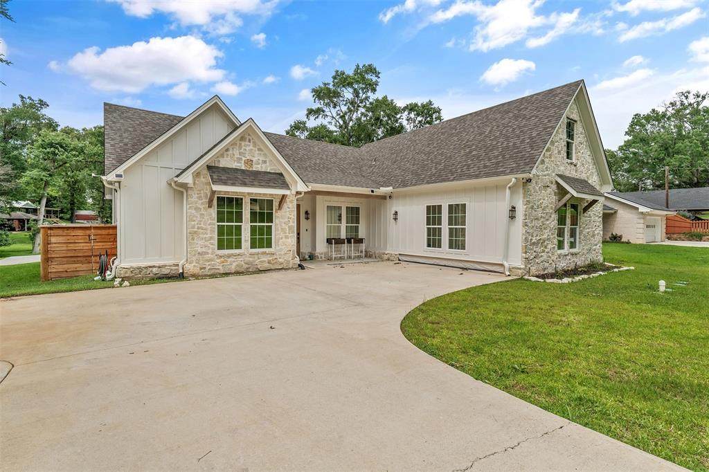 16837 Wilson - Photo 1