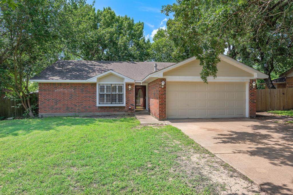 2007 Sandalwood Lane - Photo 1