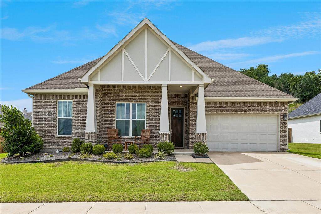 215 Furlong - Photo 1