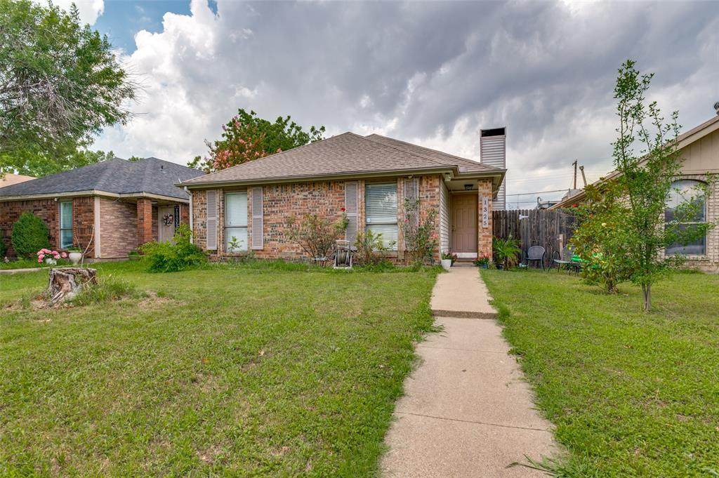 1325 Abbott Drive - Photo 1