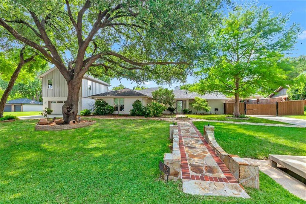1943 Camelot Drive - Photo 1