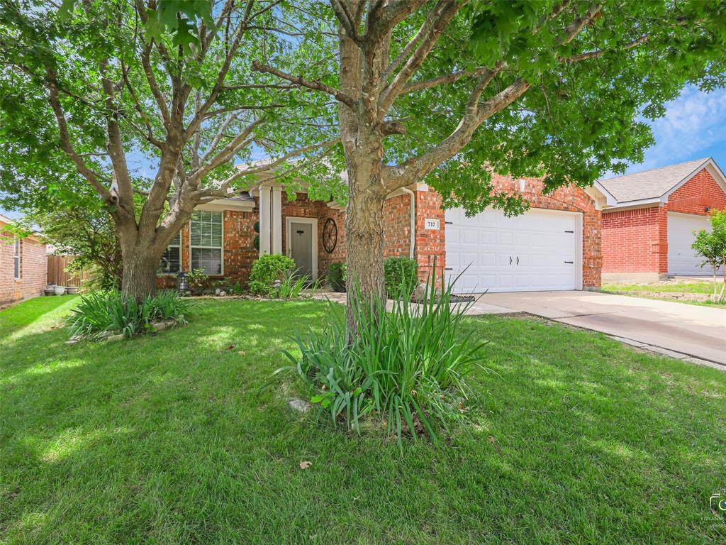 717 Sequoia Drive - Photo 1