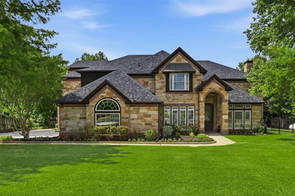 210 Canyon Oaks Drive - Photo 1