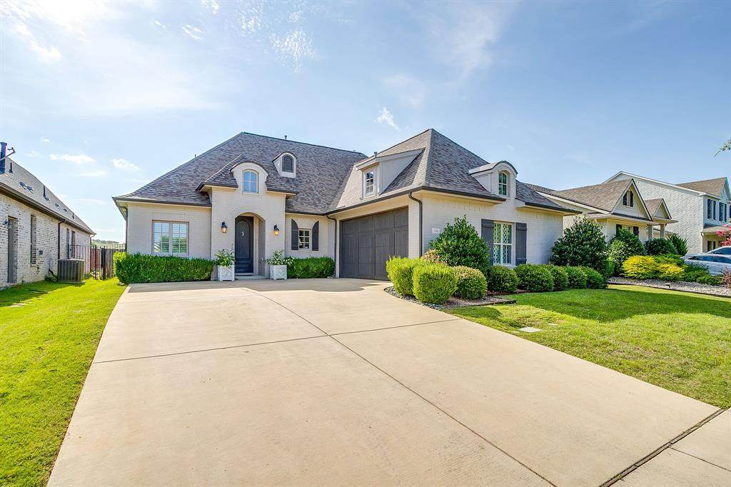 110 Parkview Drive - Photo 1