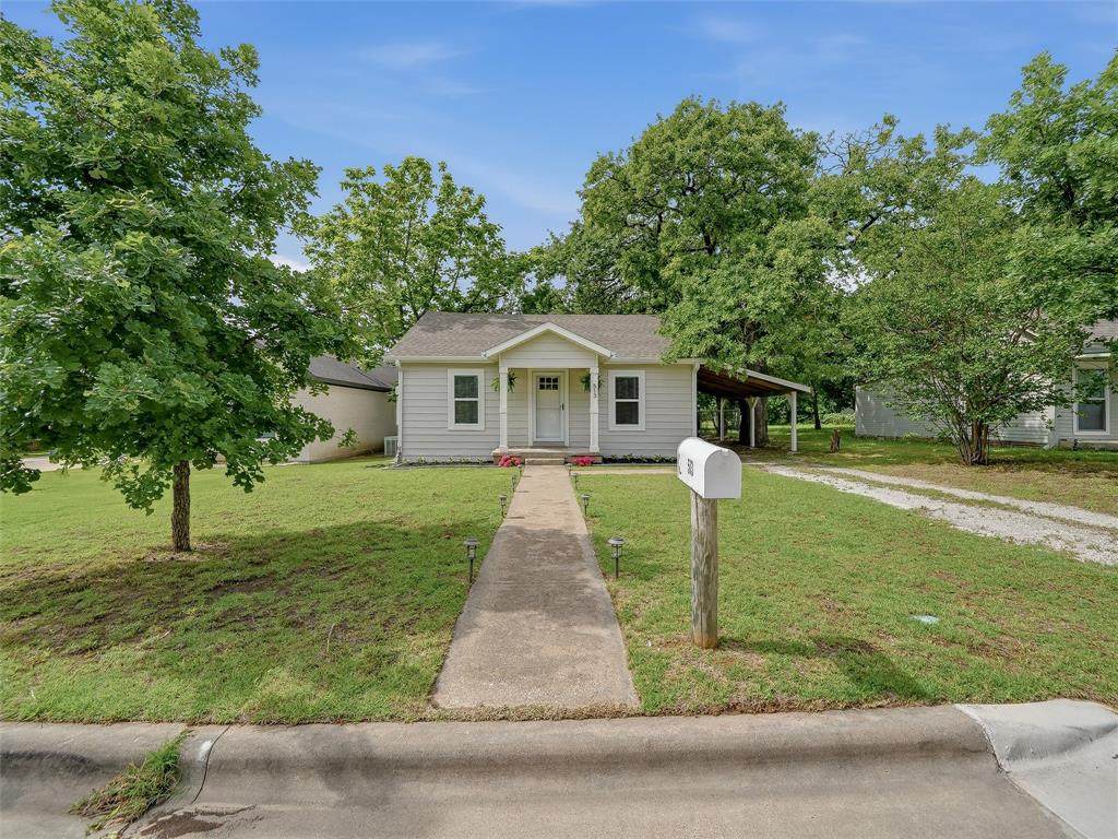 513 Water Street - Photo 1