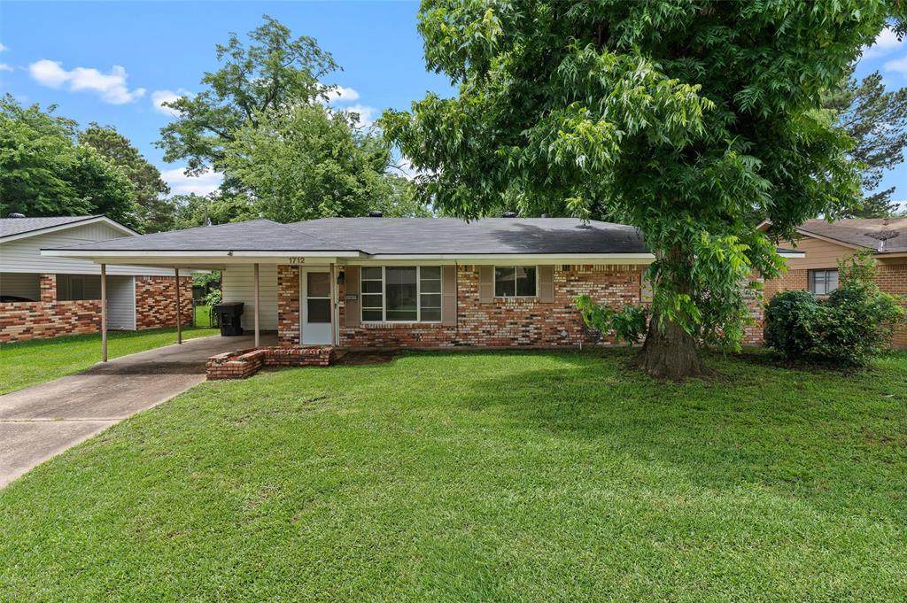 1712 Bradley Street - Photo 1