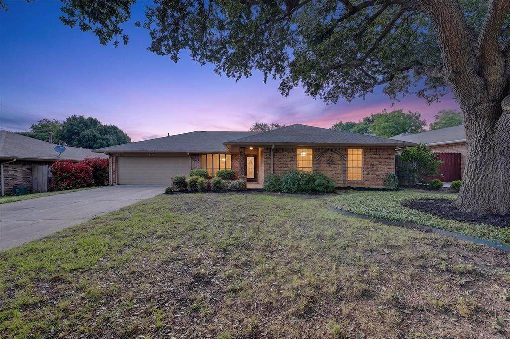 2515 Avonhill Drive - Photo 1