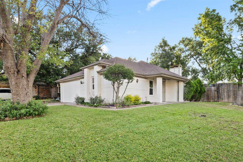 2403 Beverly Hills Lane - Photo 1
