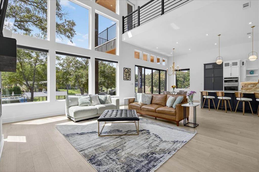 111 Nob Hill Circle - Photo 1