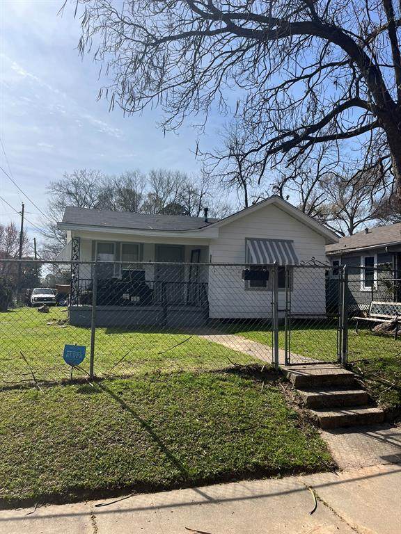 3201 Desoto Street - Photo 1