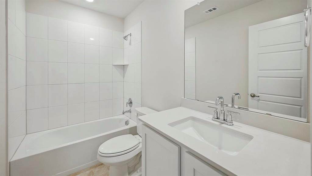 2444 Grapevine Way - Photo 1