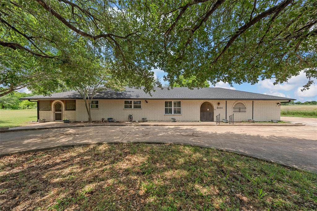5444 Old Lorena Road - Photo 1