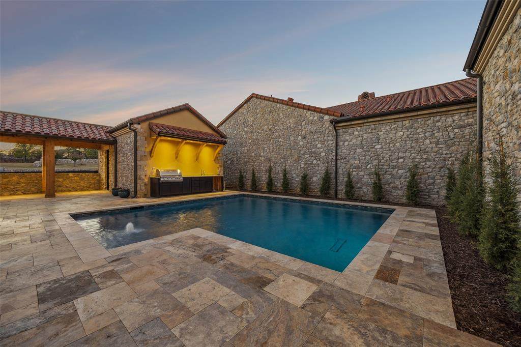 16 Catalonia Drive - Photo 1