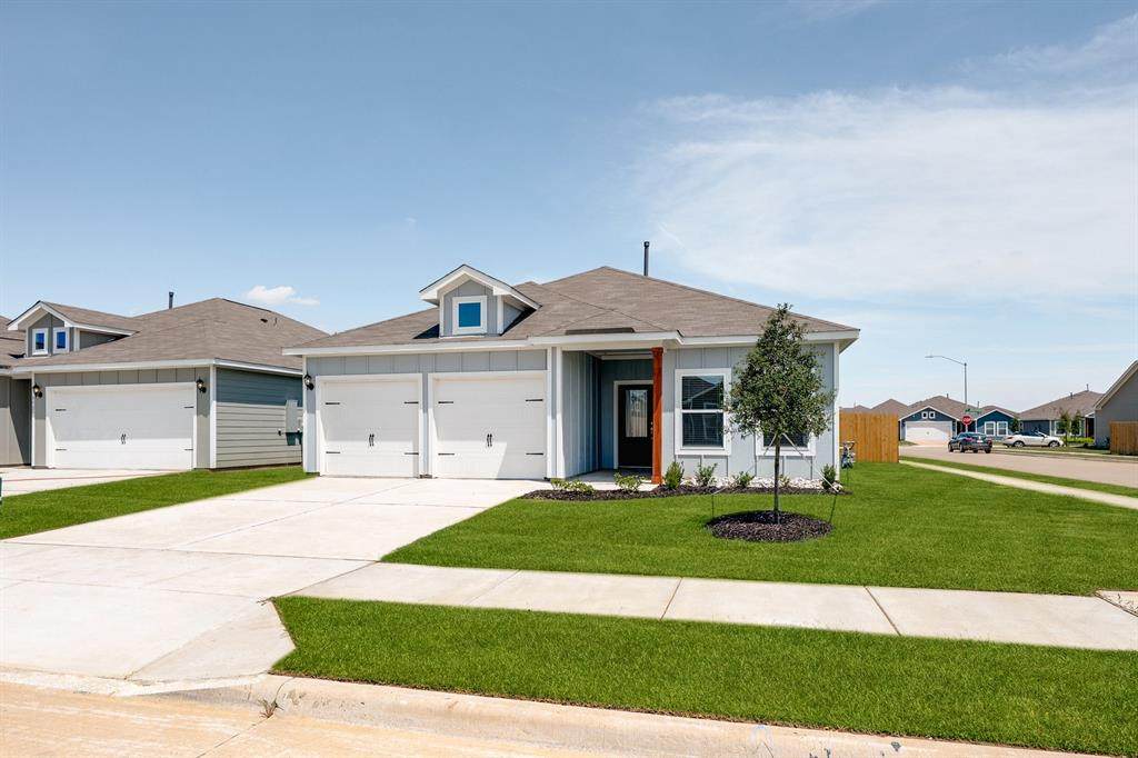 1521 Harvester Drive - Photo 1