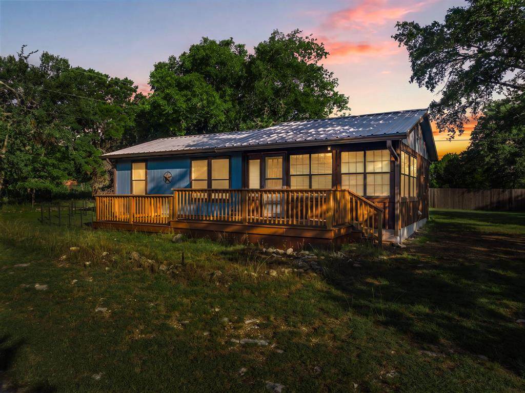 145 County Road 1519 - Photo 1