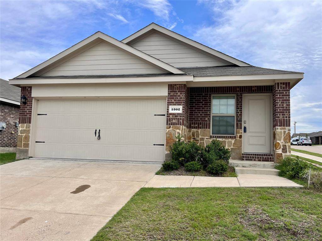 1302 Draper Lane - Photo 1