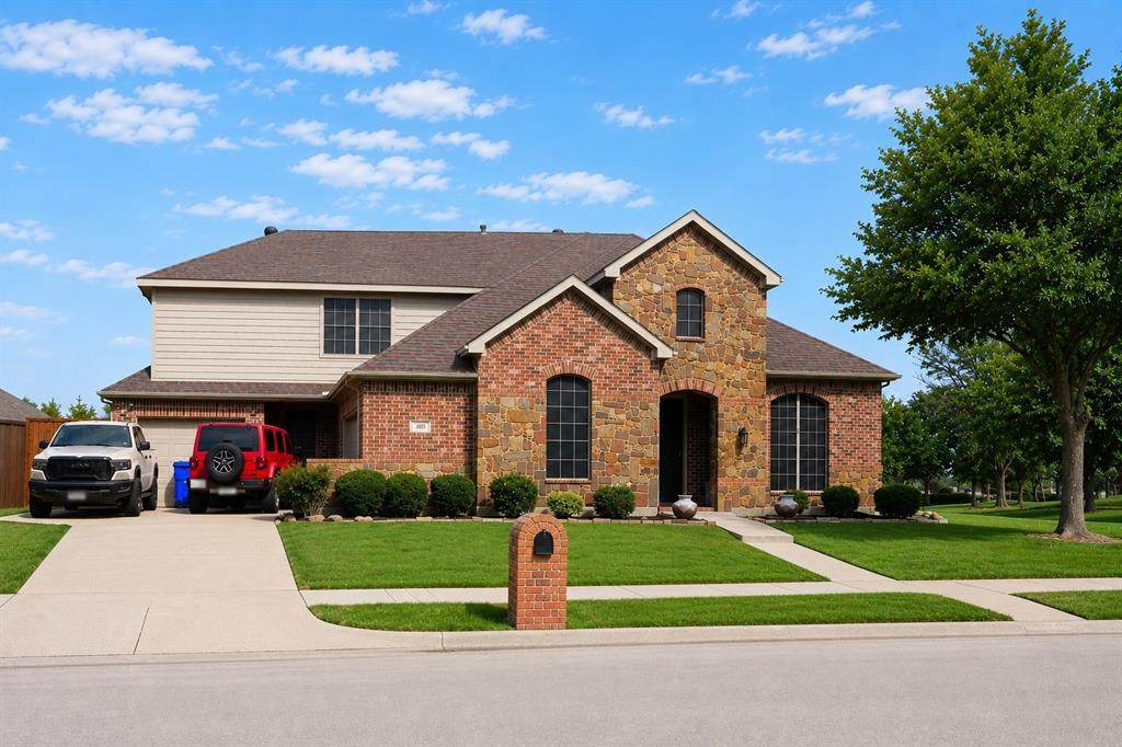 305 Westlake - Photo 1