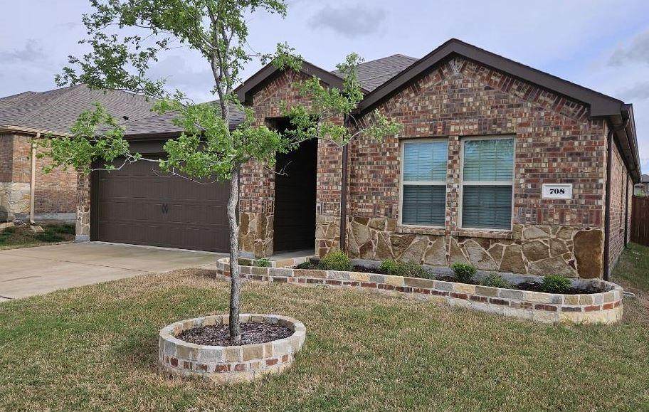 708 English Drive - Photo 1