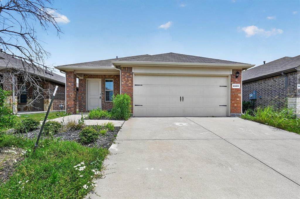 2566 Russell Street - Photo 1