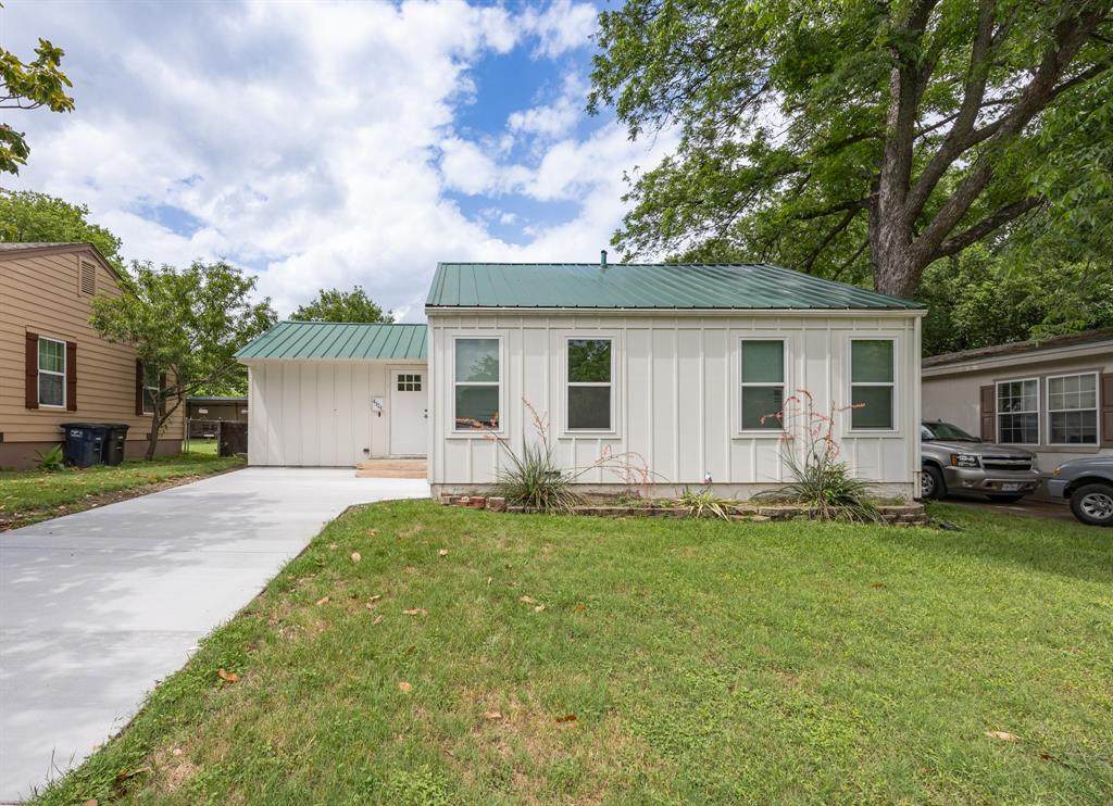 4324 Geddes Avenue - Photo 1