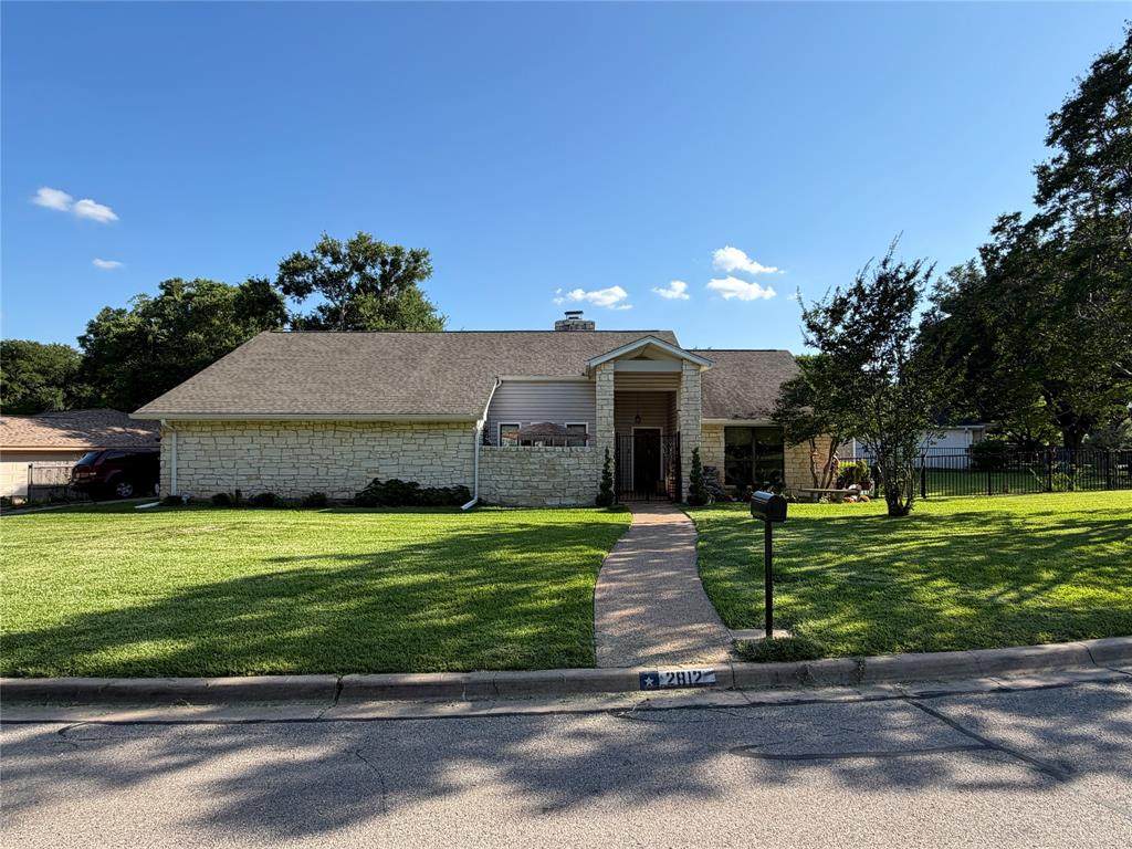 2812 Chimney Hill Drive - Photo 1