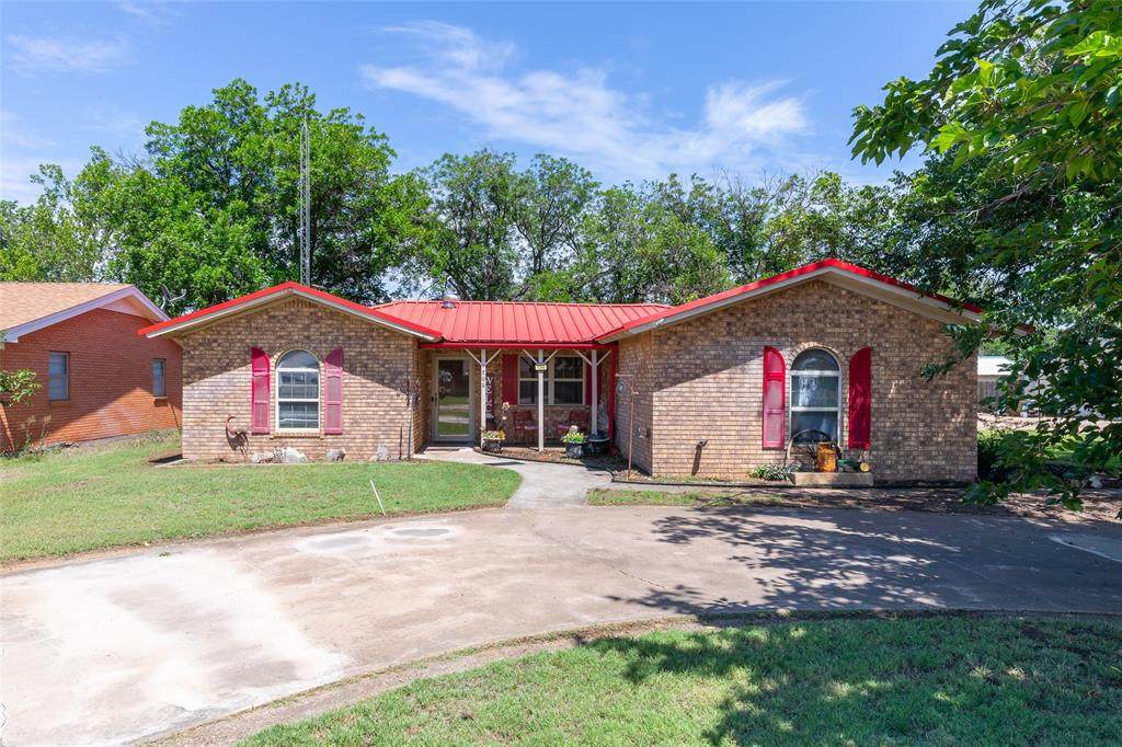 1700 Avenue H - Photo 1