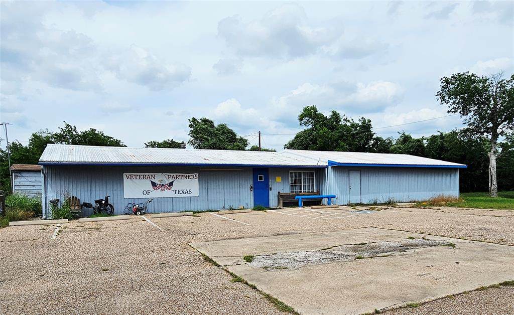 972 Fm 1365 - Photo 1