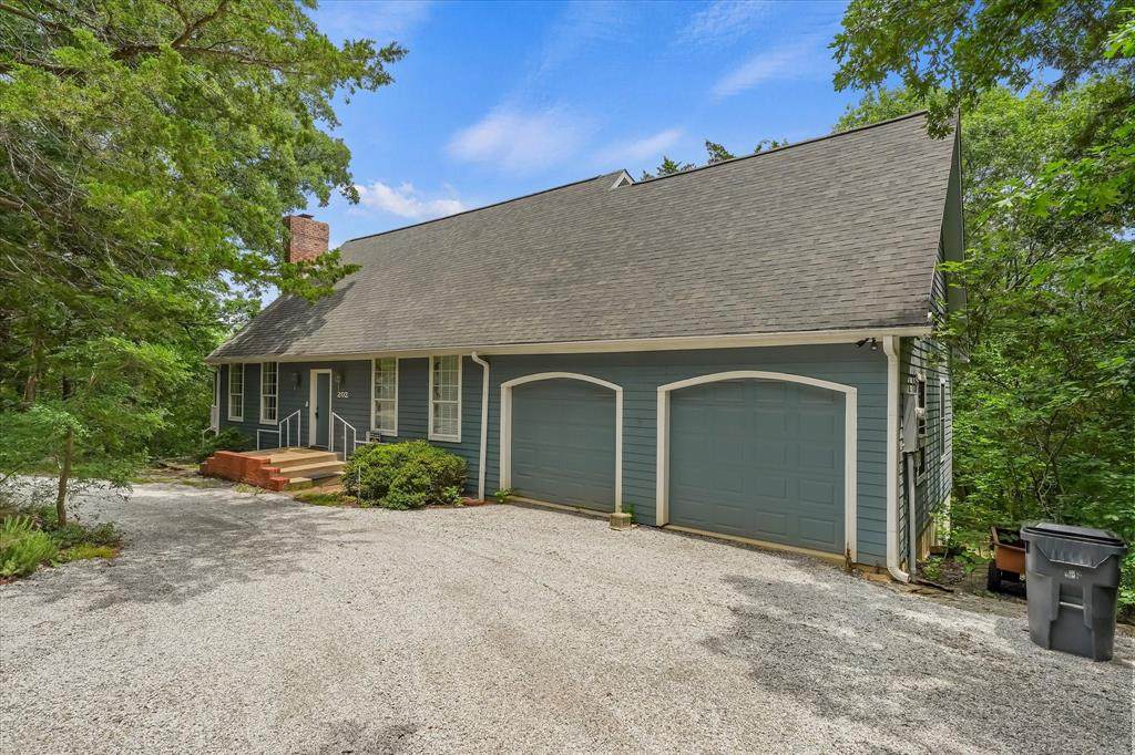 202 Fox Hollow - Photo 1