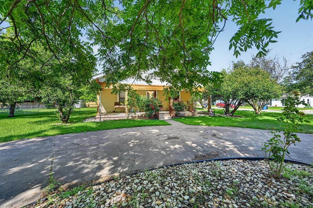 801 Hall Street - Photo 1