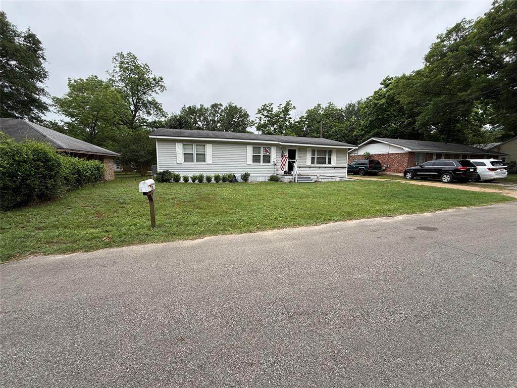 306 Floyd Street - Photo 1