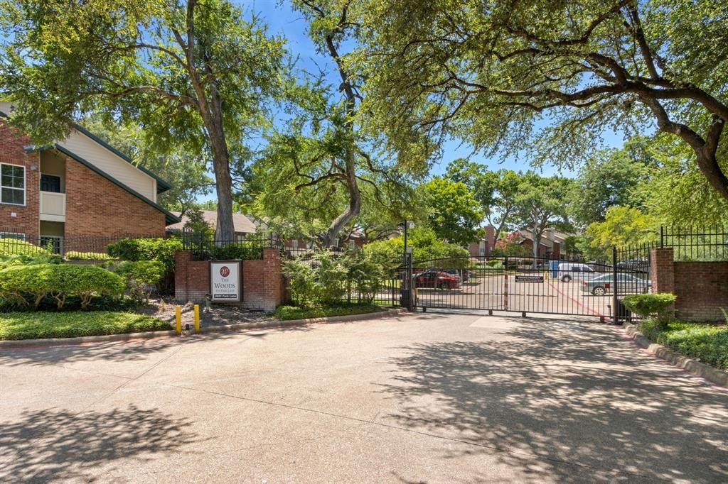 8601 Park Lane - Photo 1