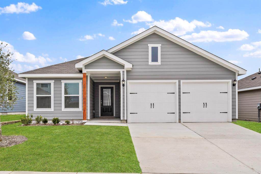 10013 Pilot Place - Photo 1