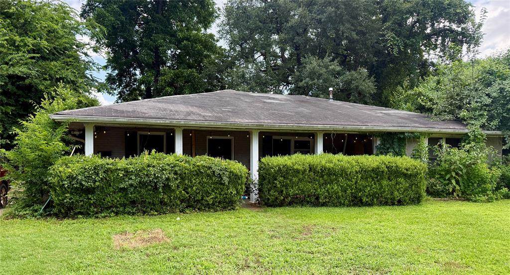 3703 Madison Park Boulevard - Photo 1