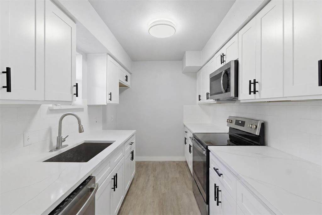 10574 High Hollows Drive - Photo 1