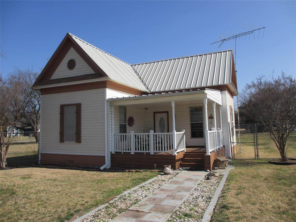 608 Colorado Street - Photo 1