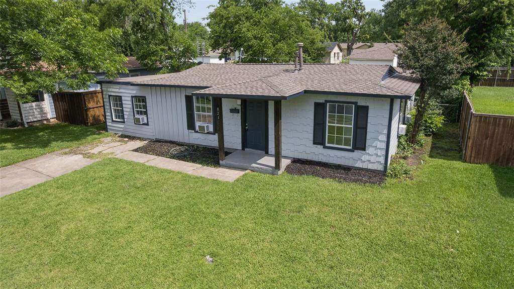 821 Travis Street - Photo 1
