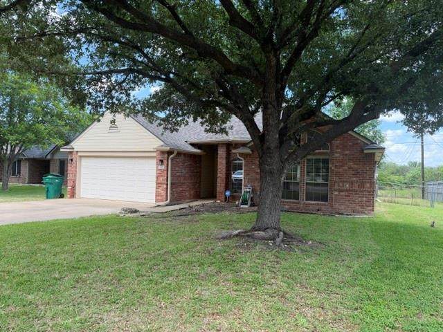 3012 Red Oak Drive - Photo 1