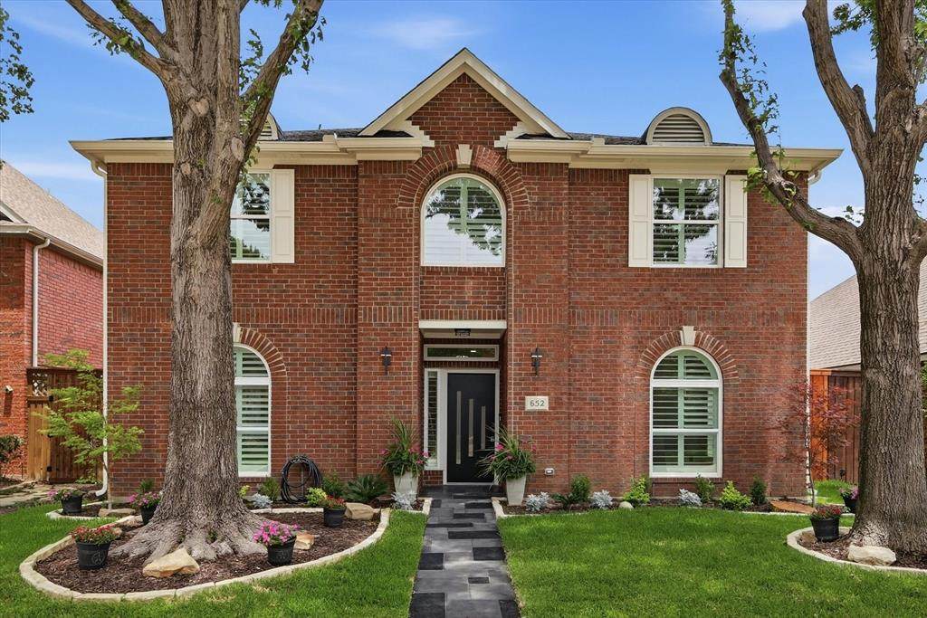652 Allen Road - Photo 1