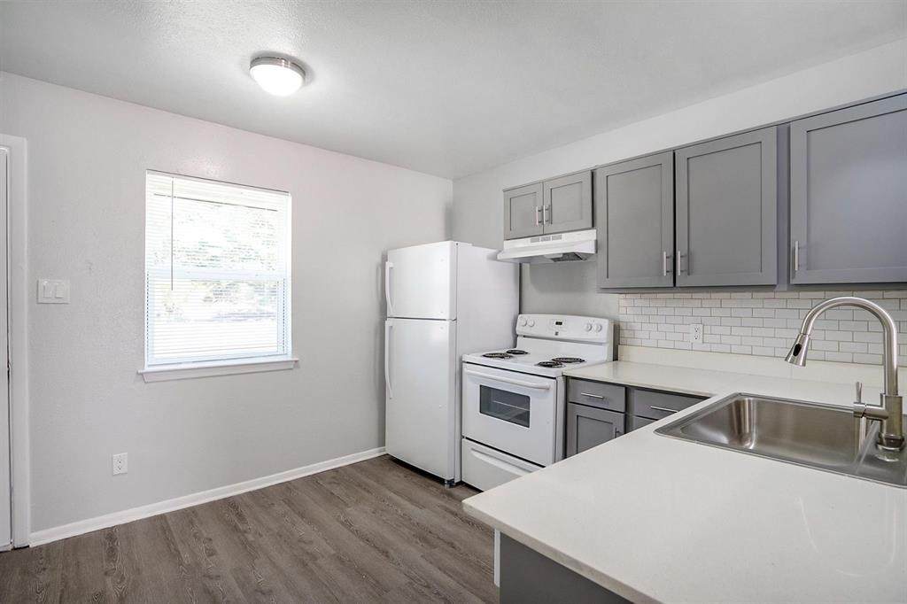 313 Rose Street - Photo 1
