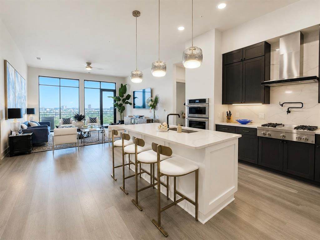 3330 Oak Grove Avenue - Photo 1