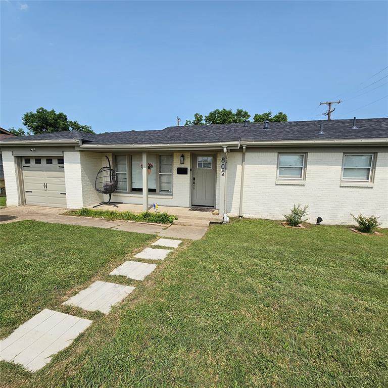 802 Brown Trail - Photo 1