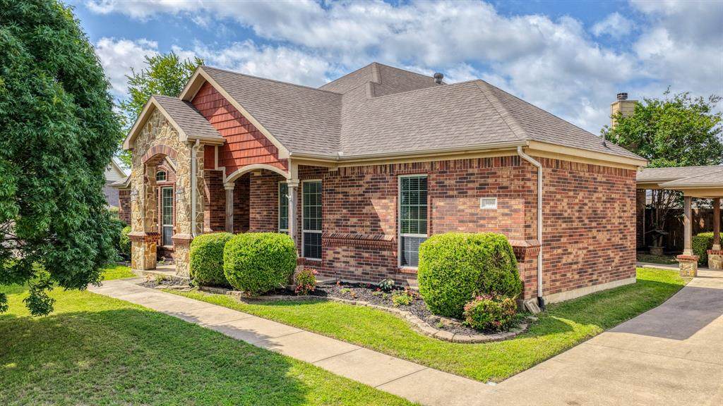 109 Portales Drive - Photo 1