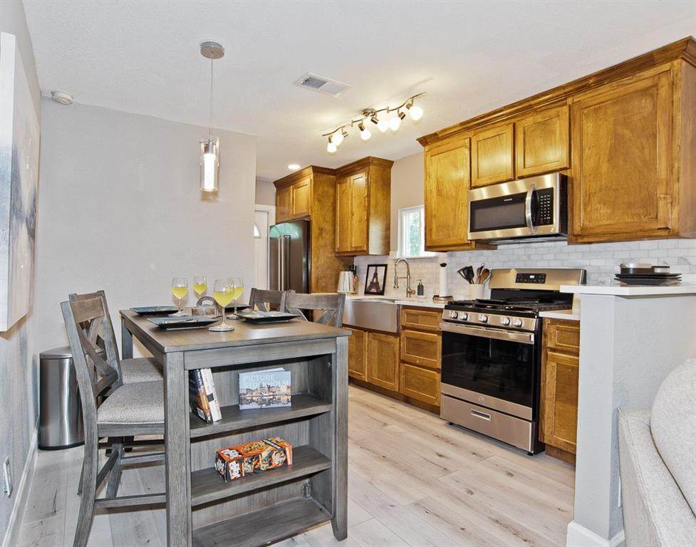 1810 Shaw Street - Photo 1