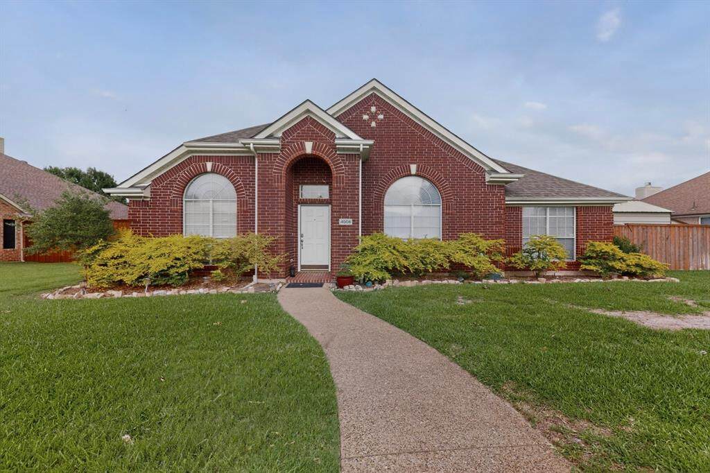 4006 Watersedge Drive - Photo 1