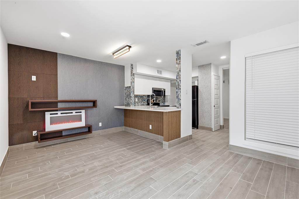 9815 Walnut Street - Photo 1