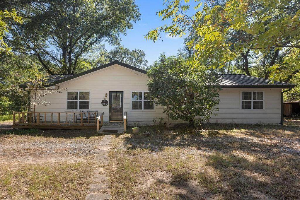 3224 County Road 2225 - Photo 1