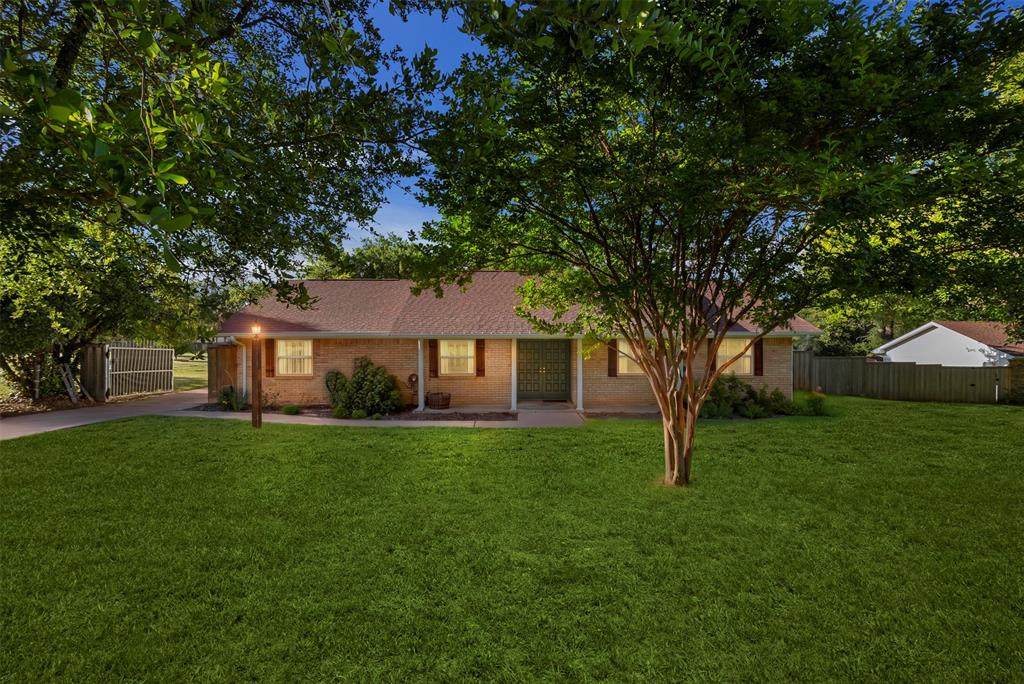 103 Cedar Drive - Photo 1