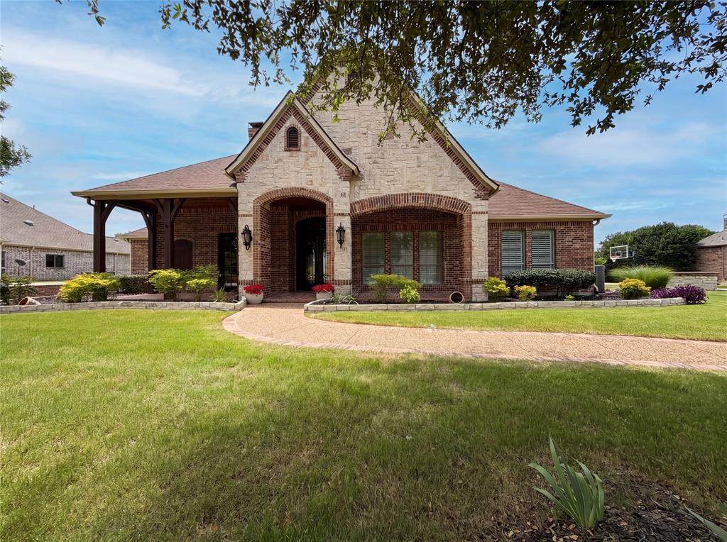 1930 Fair Oaks Lane - Photo 1