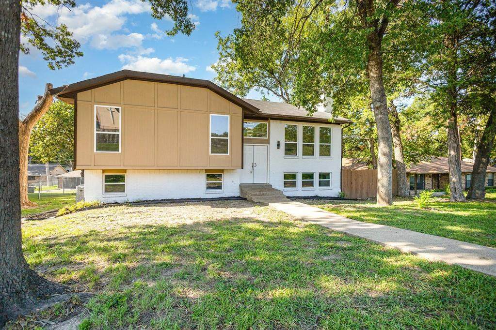707 Red Bird Lane - Photo 1