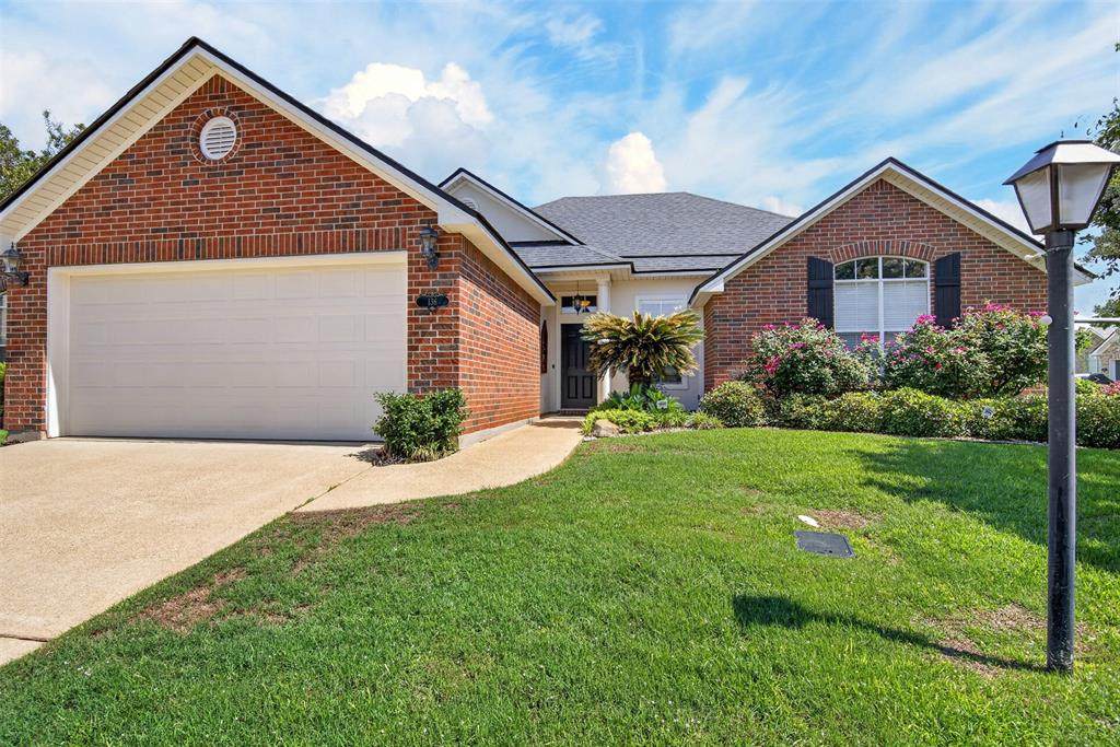 136 Presido Lane - Photo 1